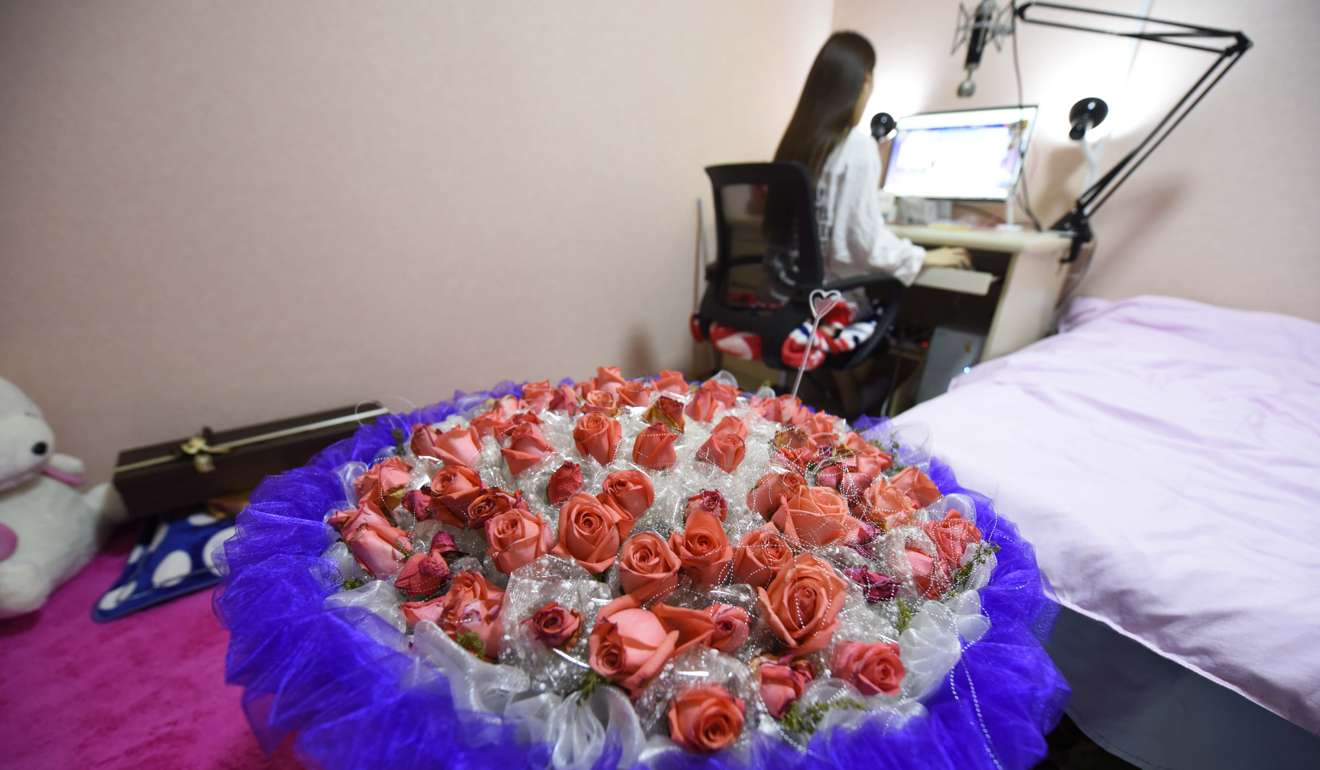 A bouquet for a live streaming host in Fuyan city in Anhui province. The host gets a basic monthl salary of 2,000 yuan and can draw up to 20,000 yuan per month on this service. Photo: China Foto Press