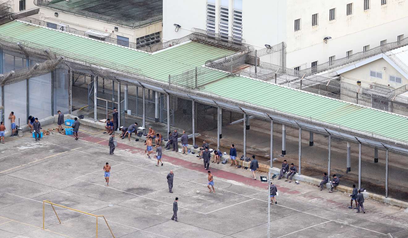 Inmates at Stanley prison. Longer prison terms may help offenders rethink their actions, but they also run the risk of being influenced by hardened criminals. Photo: K. Y. Cheng