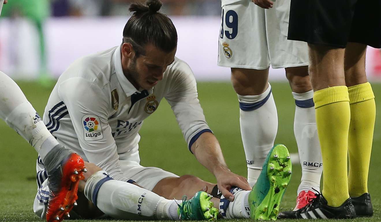 Gareth Bale down injured Reuters / Susana Vera Livepic