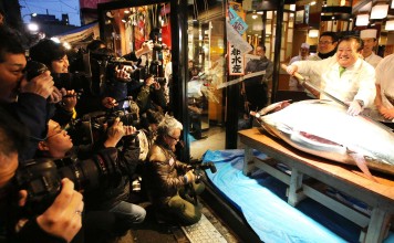 Pollution problems at its replacement site have let Tokyo’s top tourist attraction Tsukiji Fish Market off the hook, at least for the time being