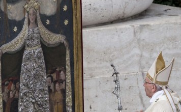 Pope Francis indefinitely extends the right of priests to pardon abortion