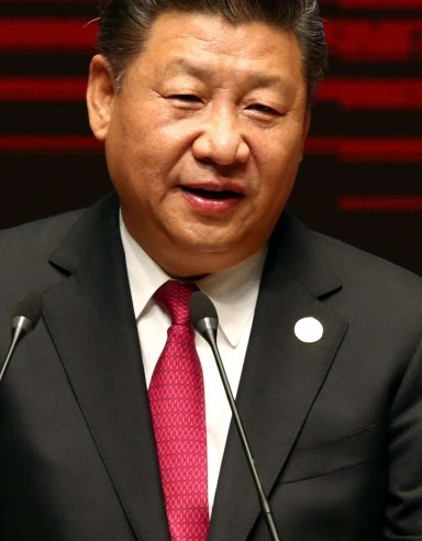 President Xi Jinping addresses a meeting of Apec leaders in Lima, Peru, yesterday. Photo: Reuters