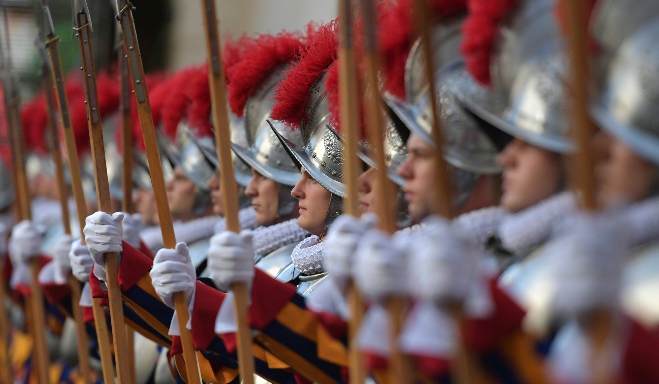 Vatican Swiss Guard gets 40 new troops on anniversary of bloody Rome ...