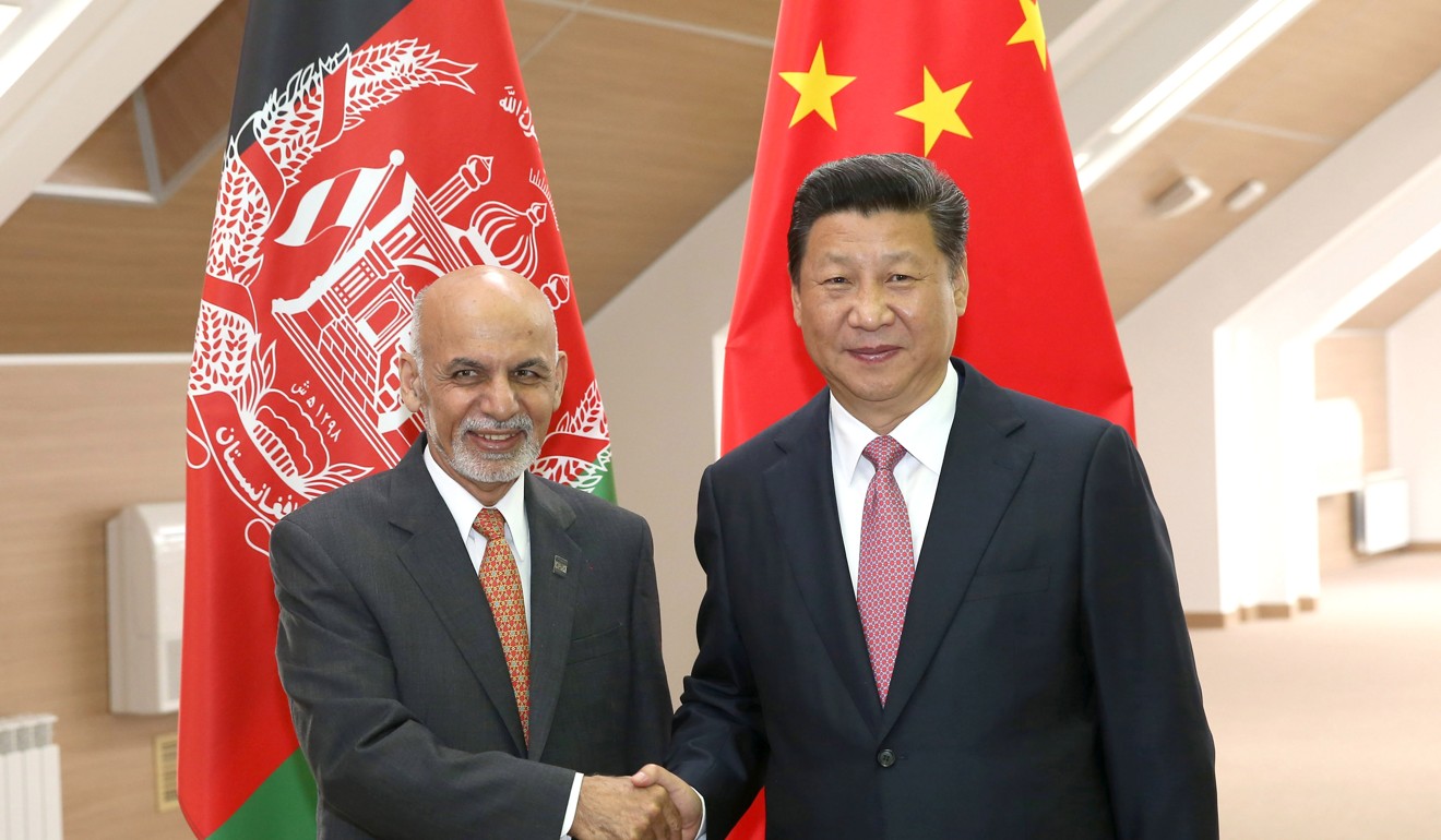 Chinese President Xi Jinping (right) pictured with his Afghan counterpart Ashraf Ghani during a political gathering in Russia in July 2015. Photo: Xinhua