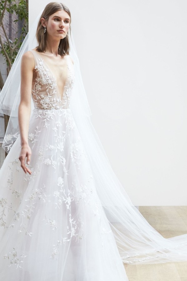 Why brides are choosing wedding gowns that offer two looks in one ...