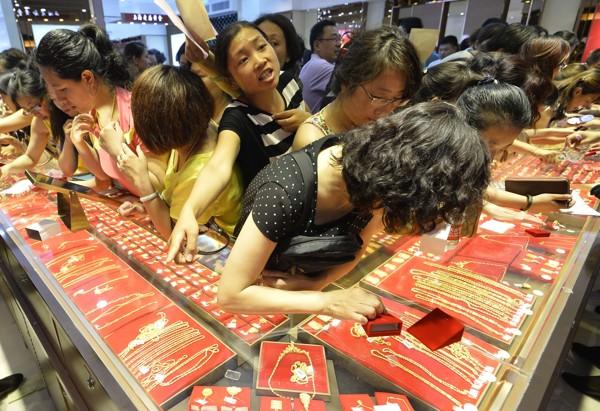 Zhang Yongtao, vice chairman of China Gold Association, says the country is the world’s largest producer and consumer of gold. Photo: Reuters