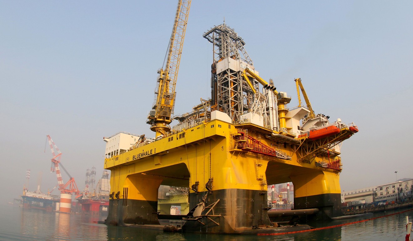 A semi-submersible drilling platform stands in waters off eastern China's Shandong province. China has achieved a major breakthrough in tapping natural gas hydrates, but it will be years before the fossil fuel is part of the global energy mix. Photo: AFP