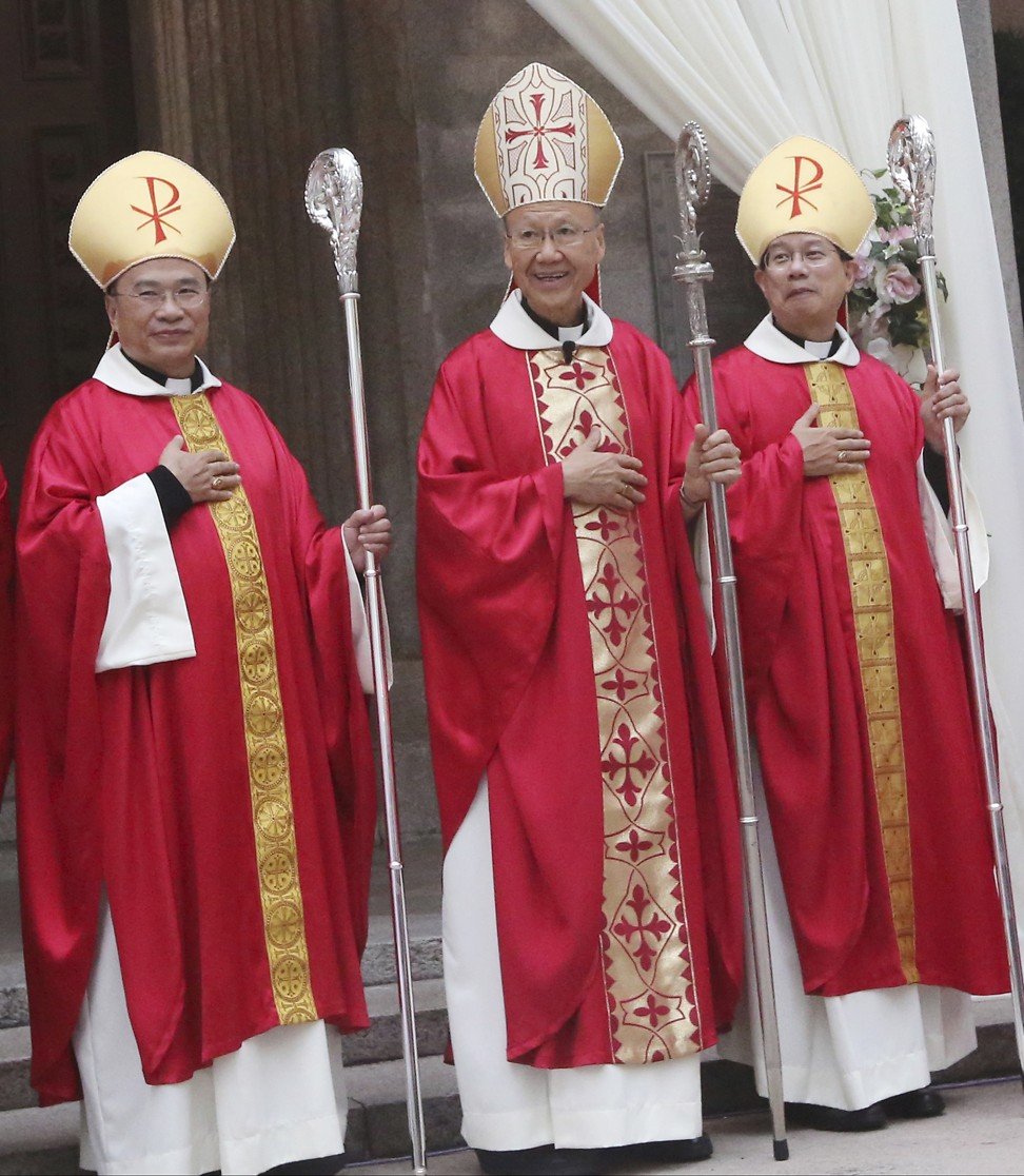 Michael Yeung (left), former bishop John Tong and auxiliary bishop Stephen Lee attend an ordination ceremony in 2014. Photo: Felix Wong
