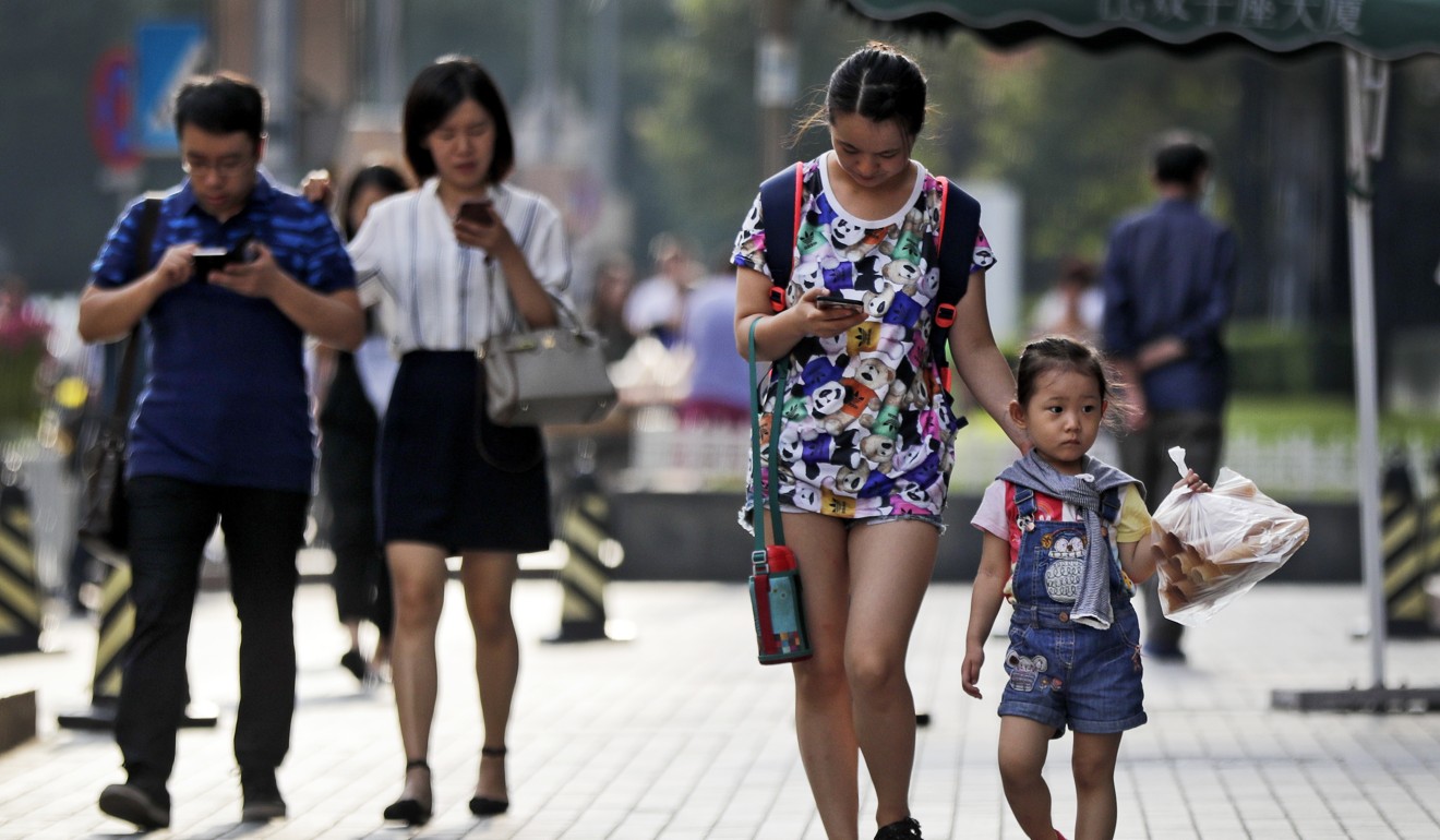 Mainland Chinese consumers account for about a third of all iPhone users globally. Photo: AP