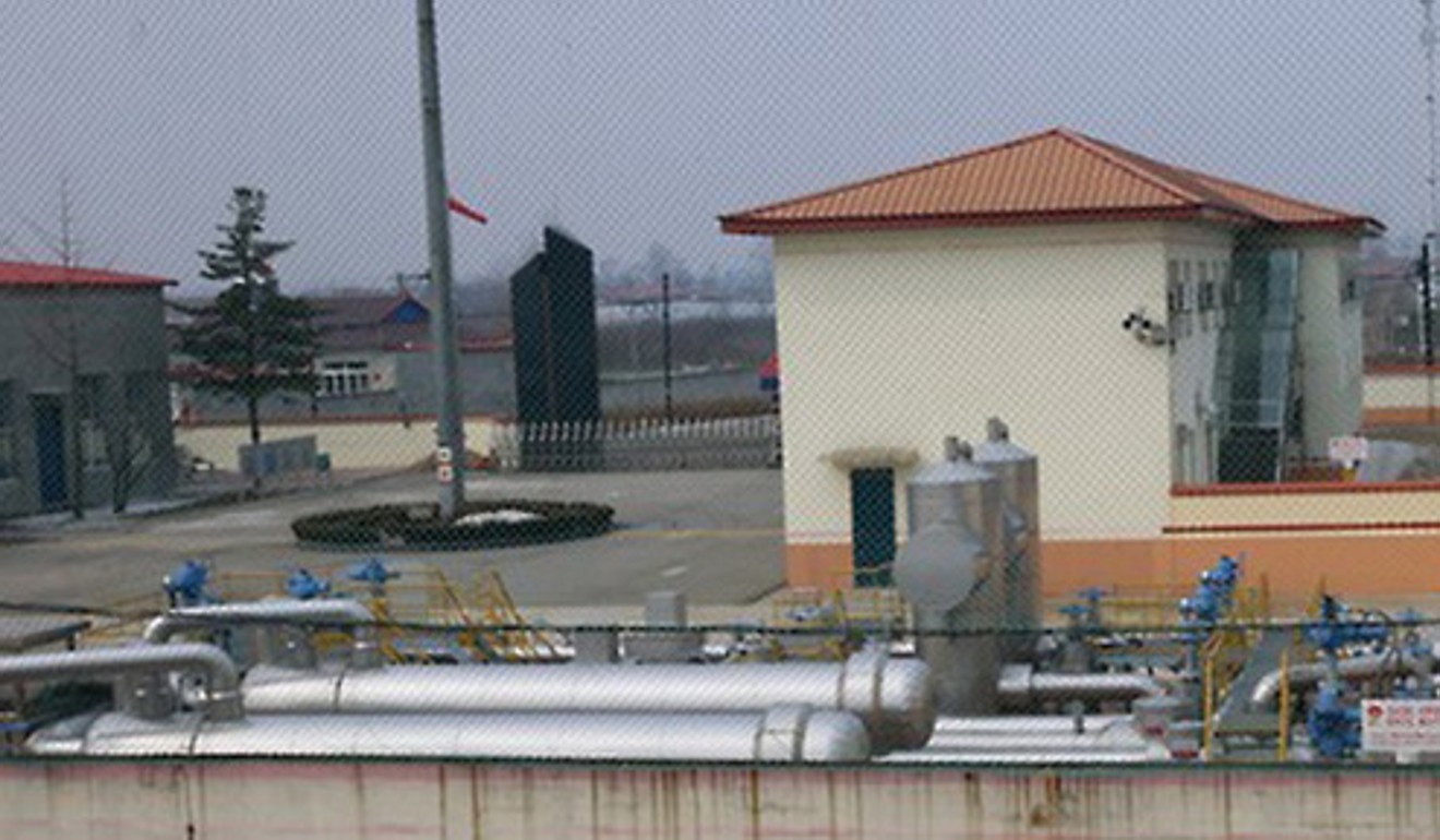 Heavy crude oil is pumped to North Korea from a facility in the Chinese border city of Dandong. Photo: Handout