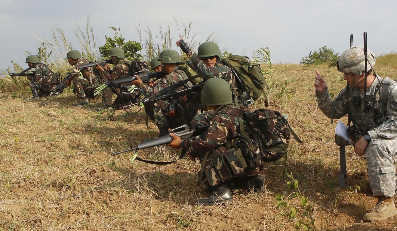 US military instructs Philippine forces during annual war games in 2015. Photo: Reuters