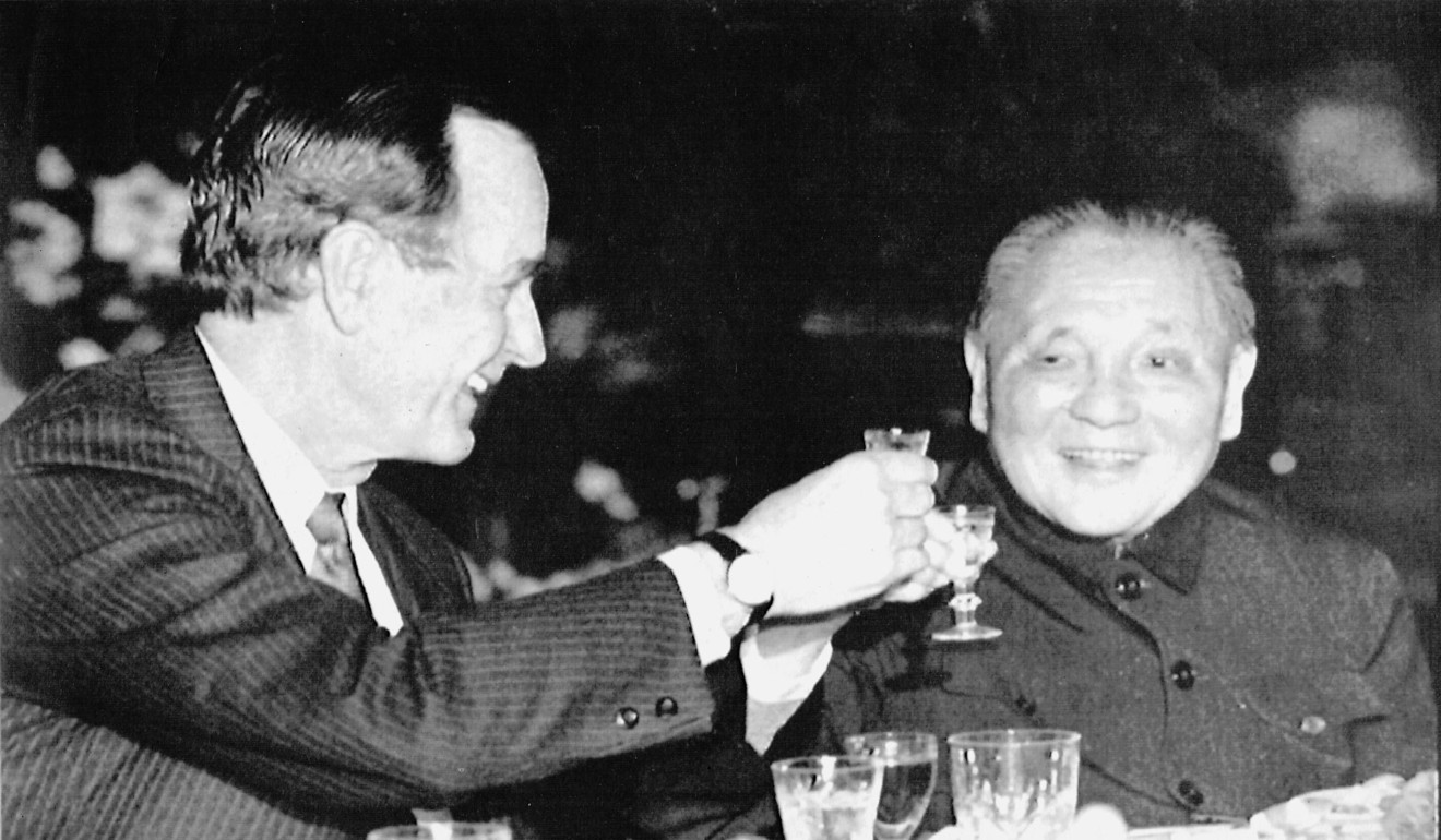 US president George H.W. Bush exchanges a toast with paramount leader Deng Xiaoping in Beijing in February 1989. Photo: AP