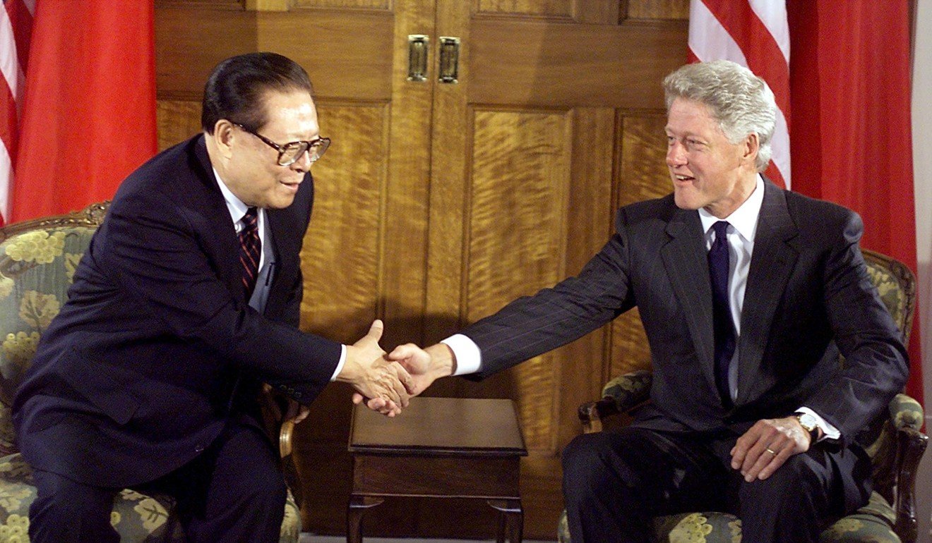 US president Bill Clinton (right) shakes hands with president Jiang Zemin at the Asia-Pacific Economic Cooperation summit in Auckland, New Zealand, in September 1999. Photo: AFP
