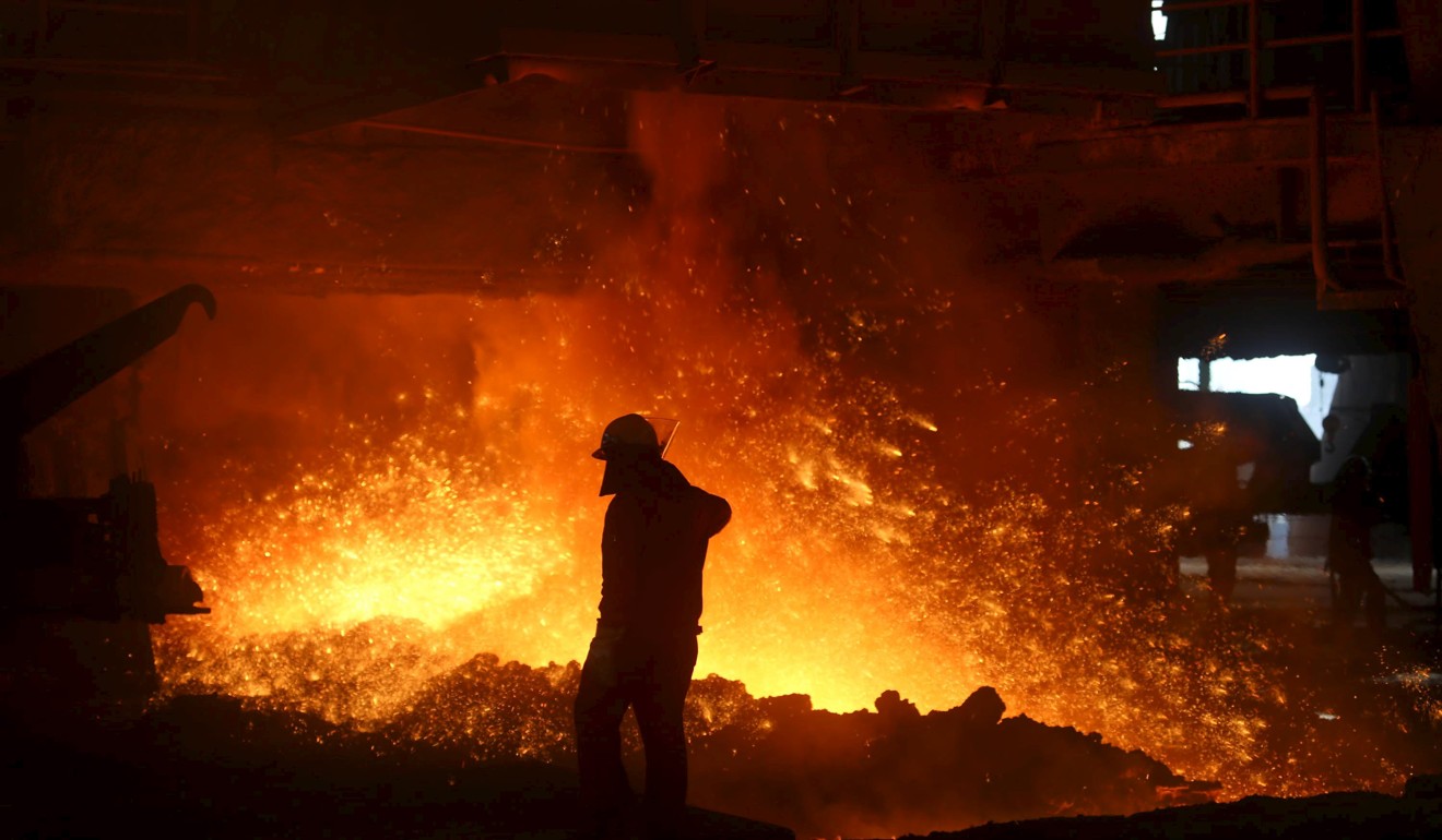 Steelmakers in the most heavily polluted parts of China have been ordered to curb their production. Photo: Reuters