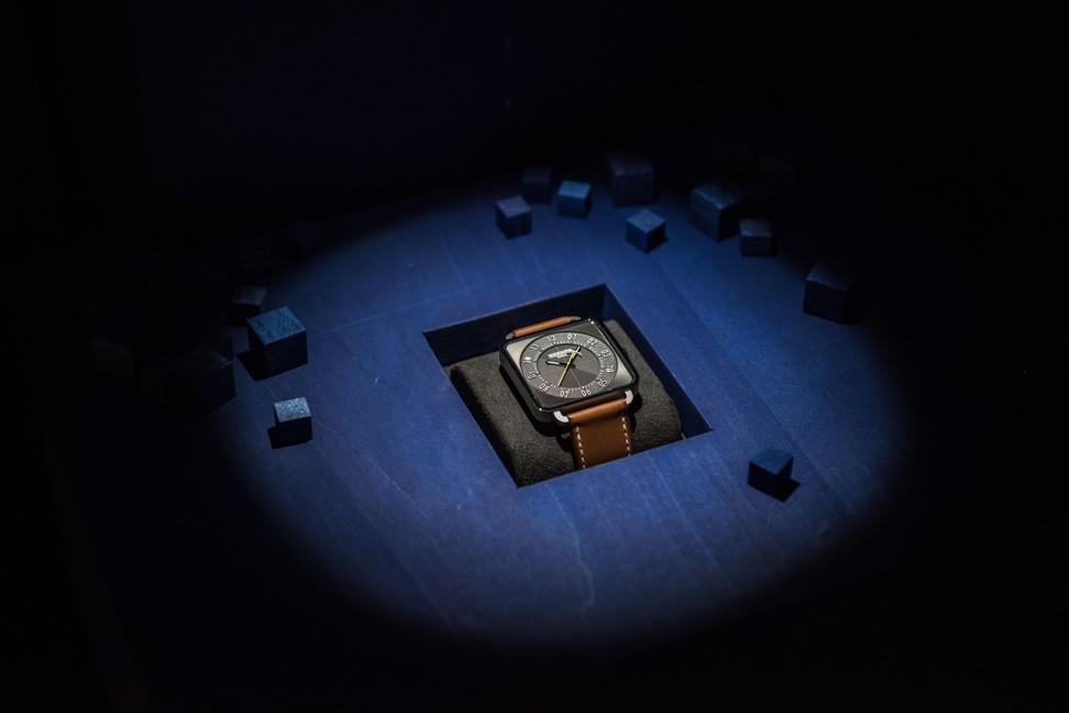 Hermes Carre H