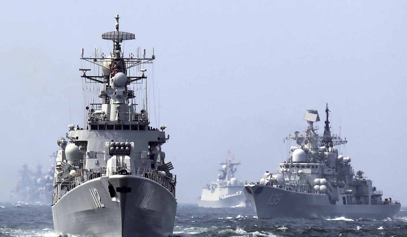 A US survey touted the value of using AI to enhance submarine commanding officers’ decision-making powers. Pictured: two Chinese warships. Photo: Chinatopix via AP