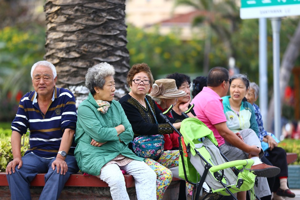Chinese Premier Li Keqiang pledged last year to continue raising basic pension payments. Photo: AFP