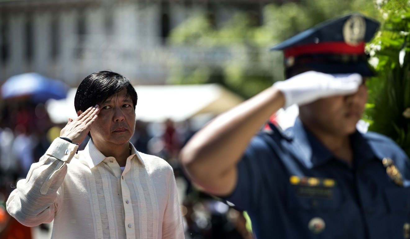 Ferdinand “Bongbong” Marcos, left, former senator and son of the late dictator Ferdinand Marcos, marks his father’s 100th birthday in Batac, Ilocos Norte province. Photo: AFP