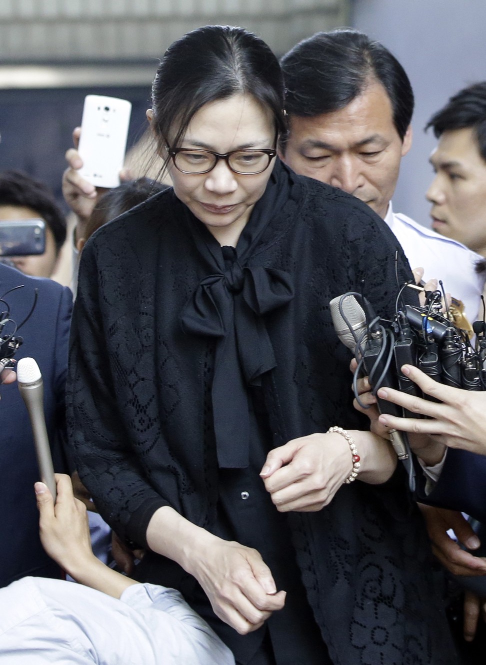 Elder sister Cho Hyun-ah, or Heather Cho, made headlines over a notorious ‘nut rage’ incident in 2014, when she lost her temper over the way she was served macadamia nuts in first class. File photo: Reuters