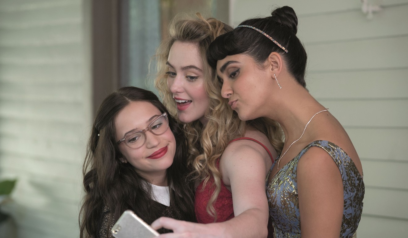 Gideon Adlon (left), Kathryn Newton (centre), and Geraldine Viswanathan star as the teenagers that make a pact to lose their virginity.
