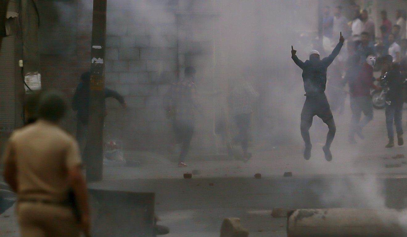 Kashmiri protesters clash with Indian security forces during a protest in Srinagar, Indian controlled Kashmir. Photo: AP