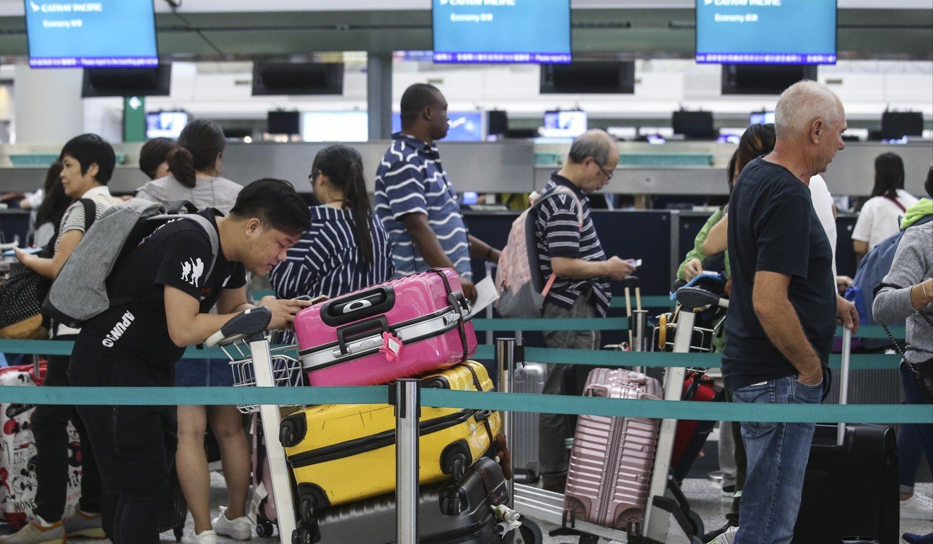 hong kong airline check in luggage