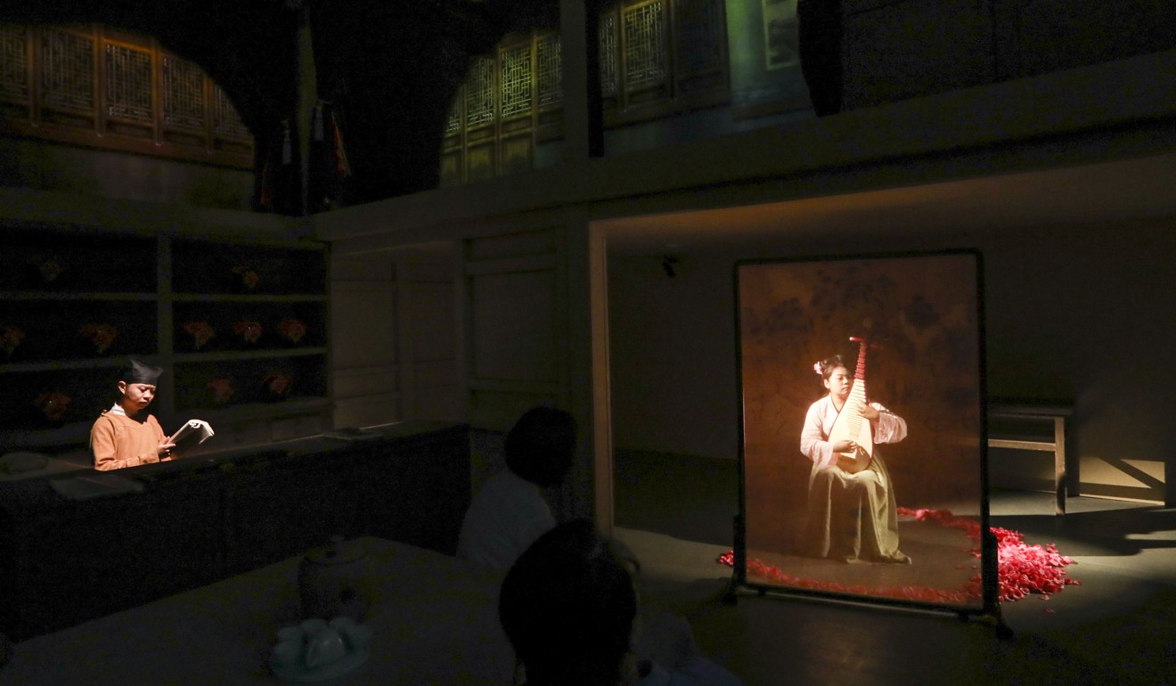 Interactive show of an wine house during the Song dynasty. Photo: Simon Song