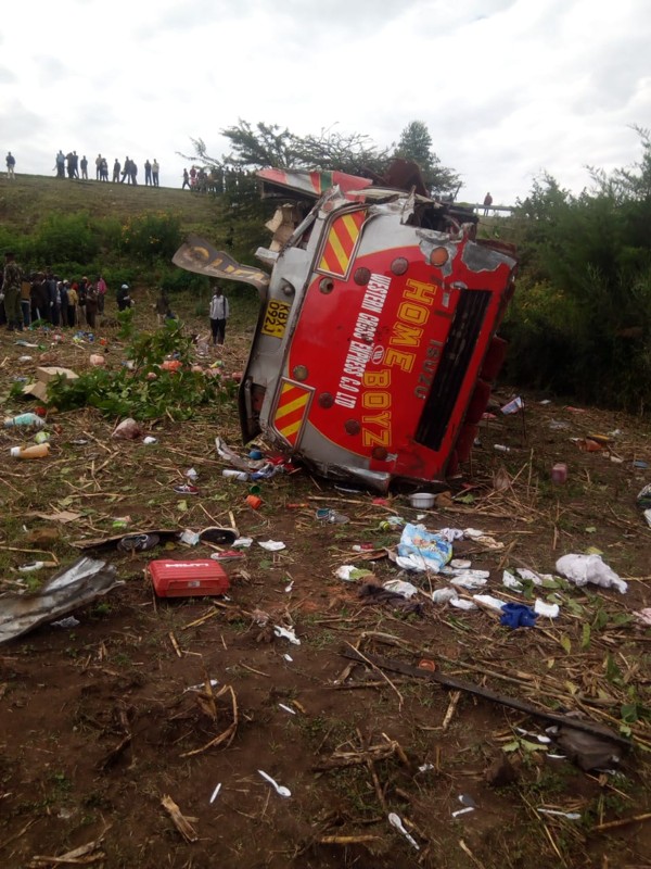 The wrecked bus at the scene of the crash near Kericho in western Kenya on October 10, 2018. Photo: Xinhua
