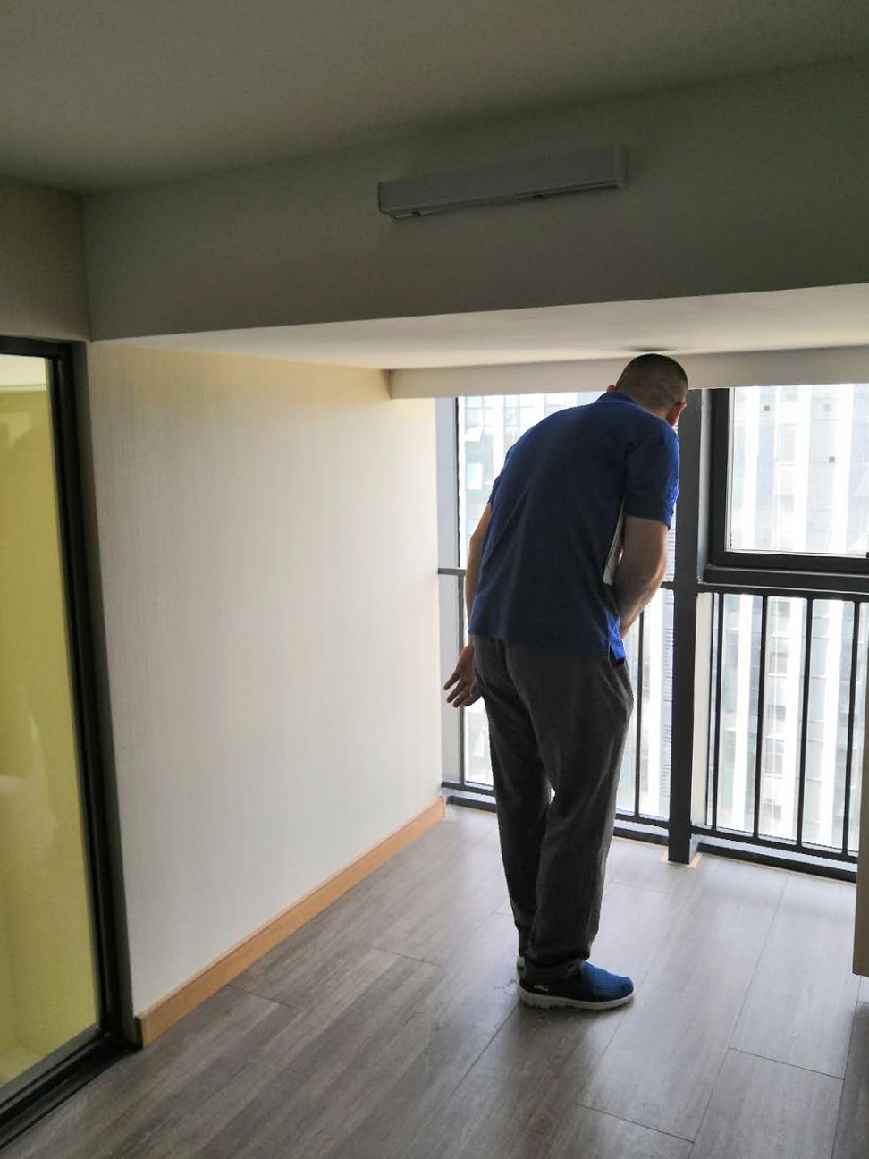 Our reporter struggles to takes in the view, during his visit to the disputed Vanke Tiandi site. Photo: Yangpeng Zheng