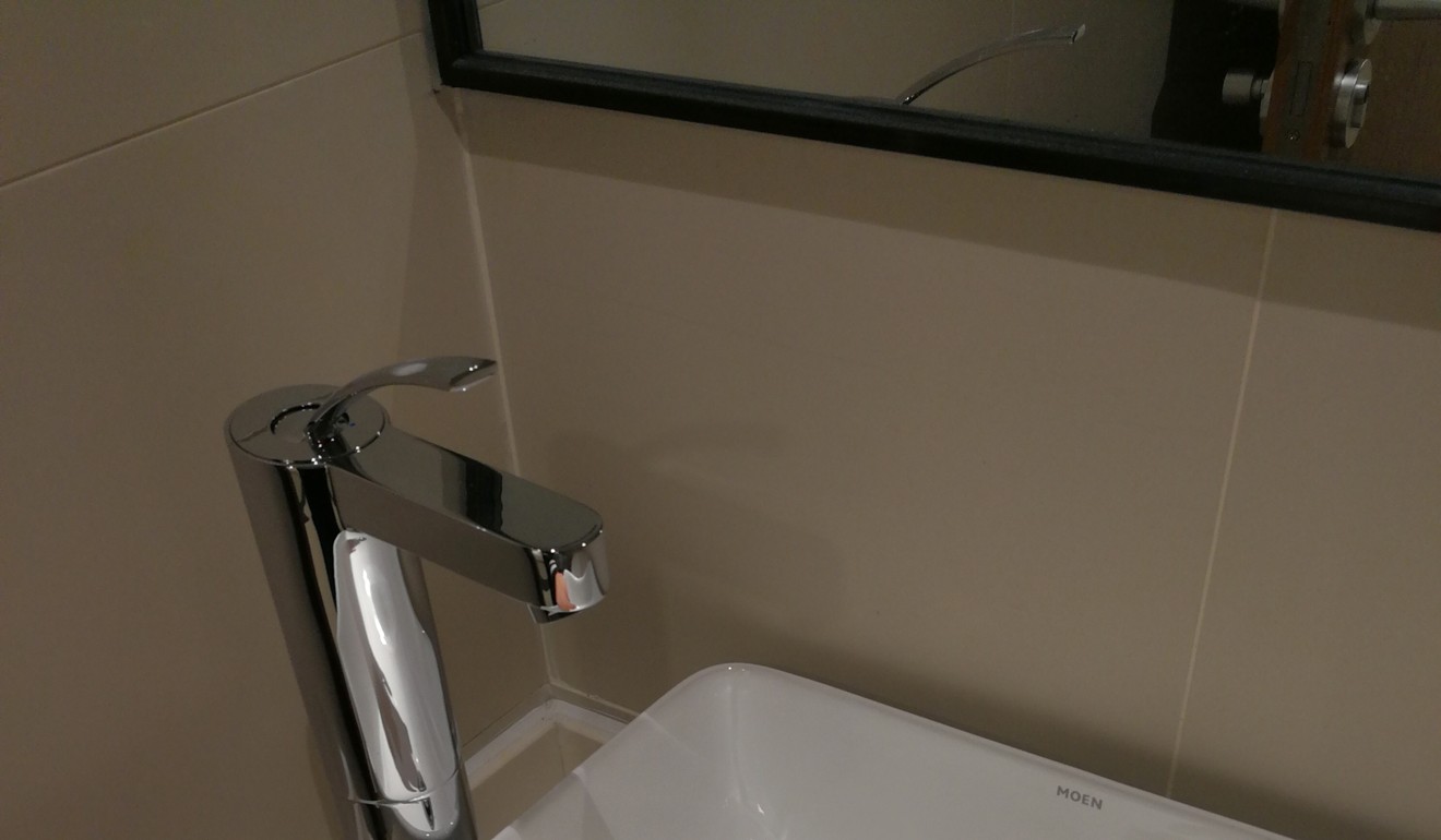 The faucet appears to be in an unusual position. Photo: Yangpeng Zheng