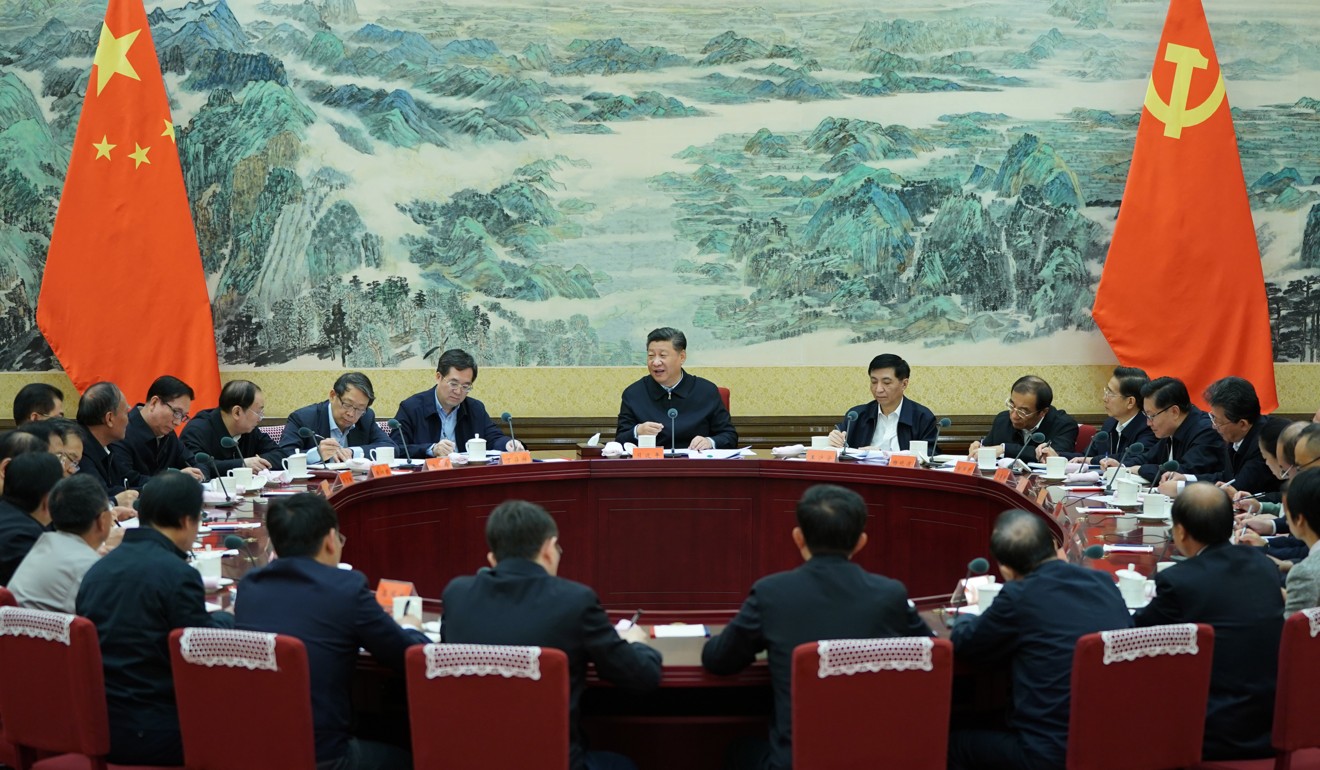 President Xi Jinping (centre) speaks to leaders of the All-China Federation of Trade Unions in Beijing October 29. Photo: Xinhua
