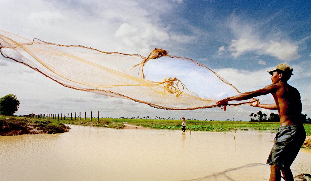 Image result for Cambodiaâs Tonle Sap Lake: where fishermen have no fish and no hope