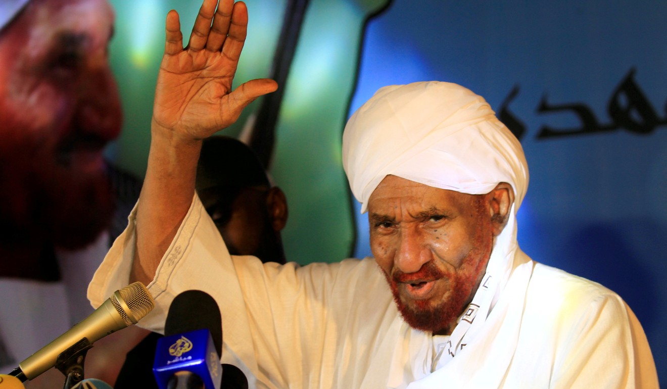 Sudanese opposition figure Sadiq al-Mahdi addresses his supporters after he returned from nearly a year in self-imposed exile in Khartoum, Sudan, on December 19. Photo: Reuters