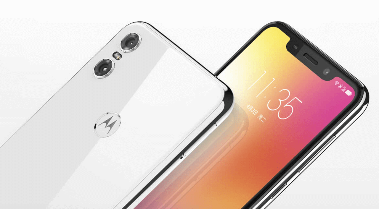 The Motorola P30 Play comes with an iPhone X-style notch and a dual-camera on the back. (Picture: Motorola)