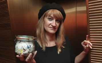 Bea Johnson’s simple-living epiphany has had profound impact on everything from her flexible wardrobe to shared toiletries and creative make-up Bea Johnson’s simple-living epiphany has had profound impact on everything from her flexible wardrobe to shared toiletries and creative make-up