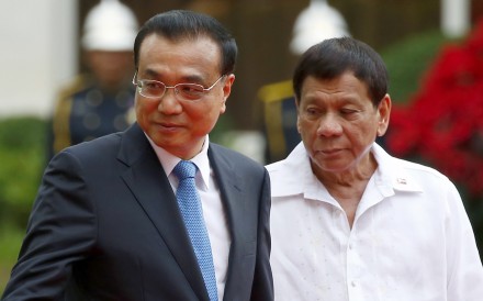 Chinese Premier Li Keqiang and Philippine President Rodrigo Duterte meet for talks in Manila last month. Photo: AP