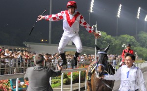 Brett Prebble's flying dismount gets a perfect 10 after Lucky Nine ran away with the KrisFlyer Sprint in Singapore. Photos: Kenneth Chan, AP, Reuters