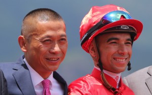 Danny Shum Chap-shing and Joao Moreira after Travel Emperor’s debut win. Photos: Kenneth Chan.