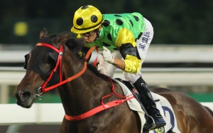 Joao Moreira waves his finger as Nothingilikemore cruises to a dominant first-up win. Photos: Kenneth Chan