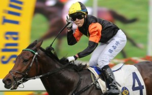 Hong Kong jockey Kei Chiong signifies four wins after completing an historic four-timer in 2016. The jockey announced her retirement from the sport at 25 years of age on Sunday. Photos: Kenneth Chan
