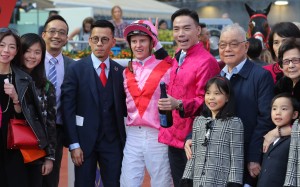 Simply Brilliant’s connections celebrate the win. Photos: Kenneth Chan