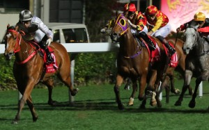 Ivictory streaks away from his rivals at Happy Valley. Photos: Kenneth Chan