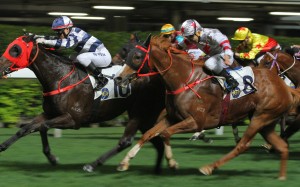 Split Of A Second (right) finishes second to Clear Choice at Happy Valley in April. Photos: Kenneth Chan