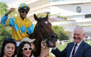 Trainer David Hall with Mr Lumieres and jockey Alberto Sanna after their victory down the straight 1,000m at Sha Tin. Photos: Kenneth Chan