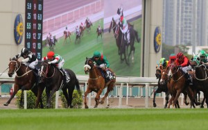 Exultant and Zac Purton fight back to beat Lys Gracieux and Joao Moreira in the Longines Hong Kong Vase at Sha Tin. Photos: Kenneth Chan