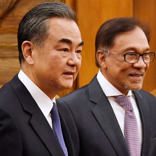Çhina's Foreign Minister Wang Yi meets with Malaysia's prime-minister-in-waiting Anwar Ibrahim at the Diaoyutai State Guesthouse in Beijing. Photo: AFP