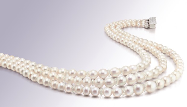 Exquisite jewels and rare watches from Phillips make top-drawer gifts