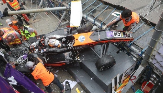 Flipboard: Macau Grand Prix crash survivor Floersch ‘lucky ...