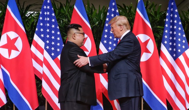 Trump deployed the ‘politician’s handshake.’