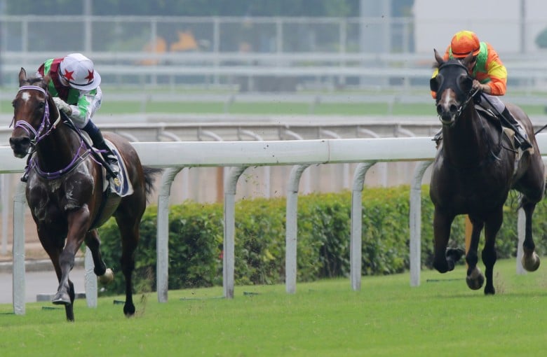 Joao Moreira takes a peek over his shoulder as Fabulous One thunders to an impressive victory. Photos: Kenneth Chan